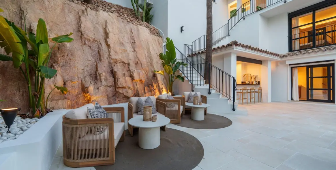 Venta de villa independiente en Nueva Andalucía 32