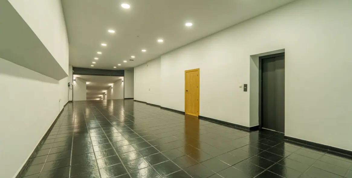 Venta de villa independiente en Nueva Andalucía 60