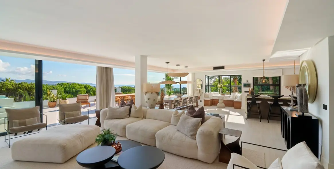 Venta de villa independiente en Nueva Andalucía 61