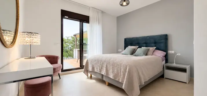Short-term rent of townhouse in Altos de los Monteros 0