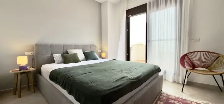 Short-term rent of townhouse in Altos de los Monteros 1