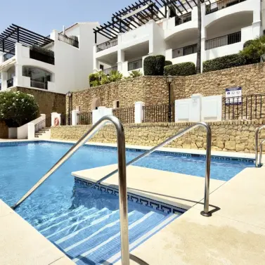 Short-term rent of townhouse in Altos de los Monteros