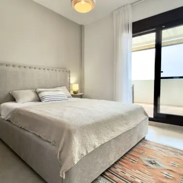 Short-term rent of townhouse in Altos de los Monteros