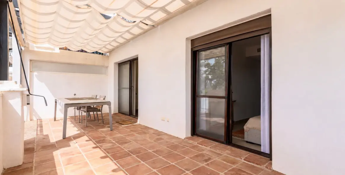 Short-term rent of townhouse in Altos de los Monteros 13