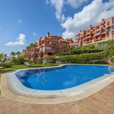 Venta de apartamento en planta baja en Calahonda