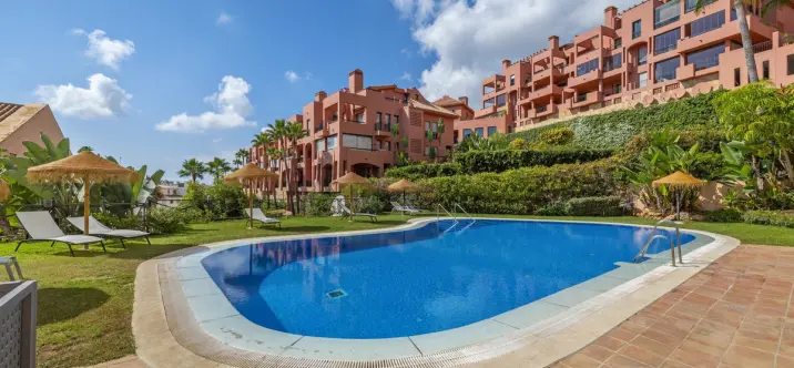 Venta de apartamento en planta baja en Calahonda 0