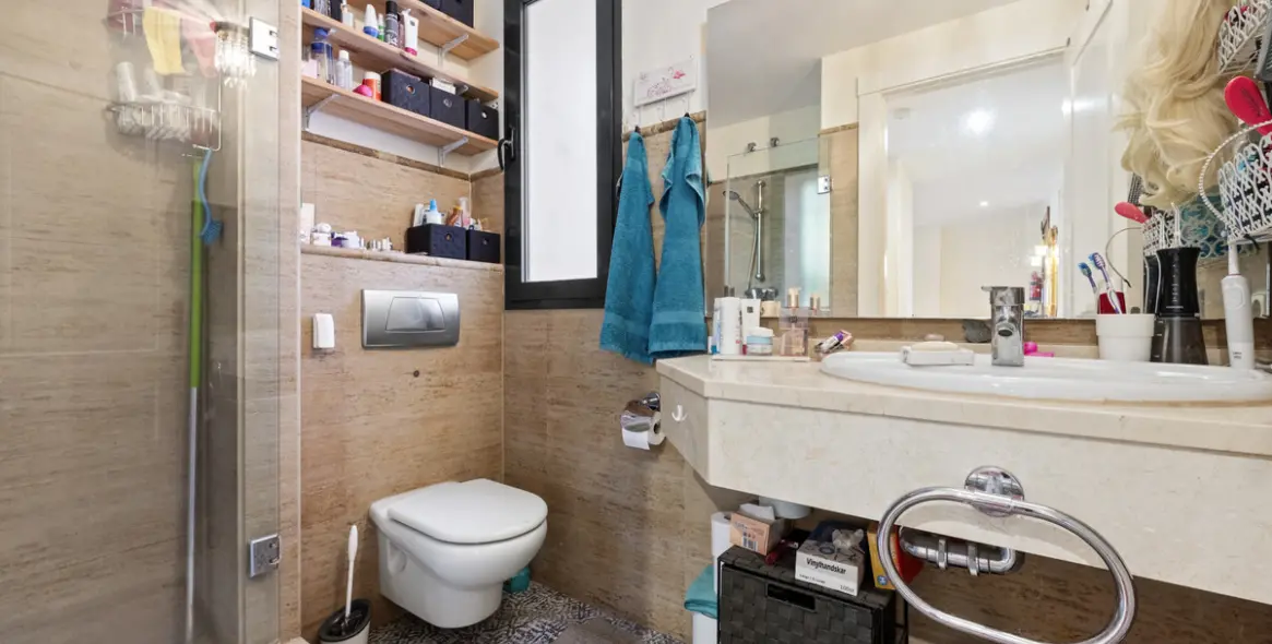 Venta de apartamento en planta baja en Calahonda 9