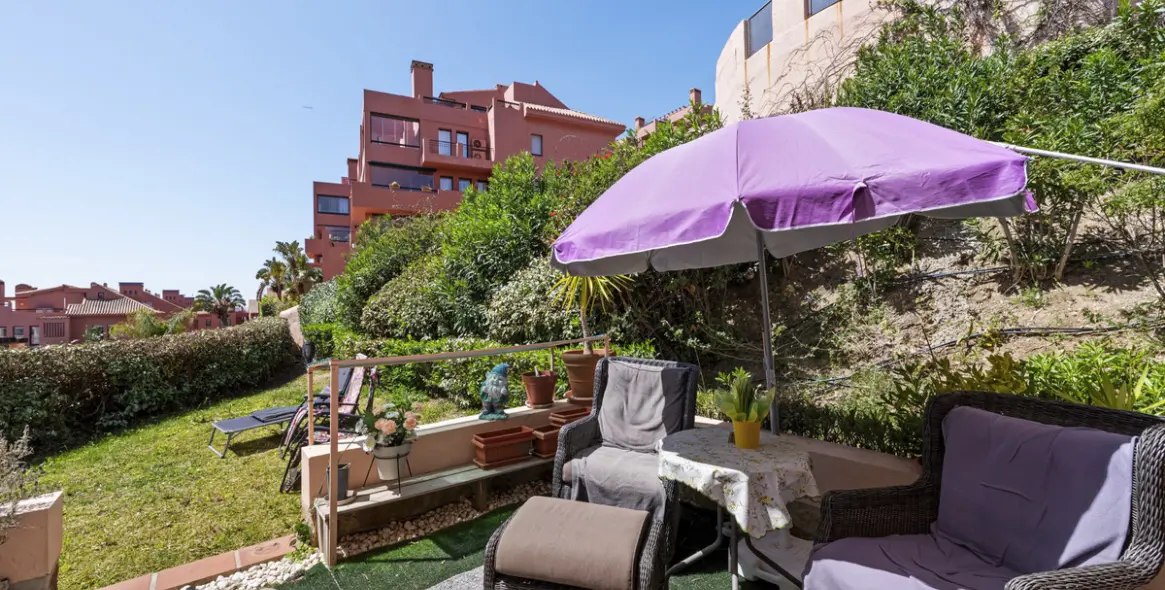 Venta de apartamento en planta baja en Calahonda 20