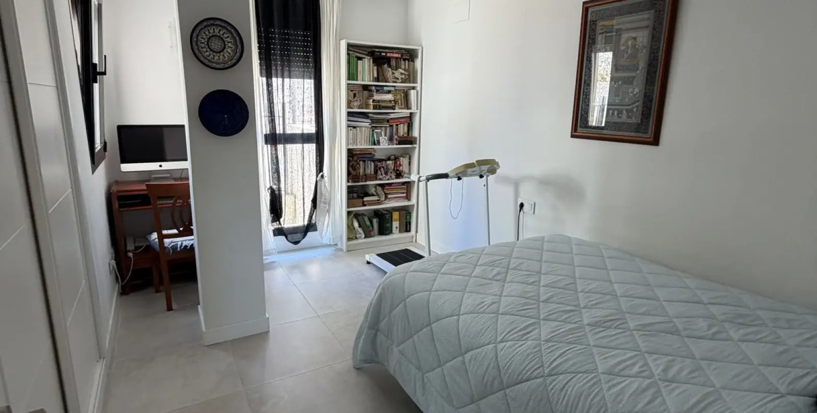 Sale of middle floor apartment in Benalmadena 12