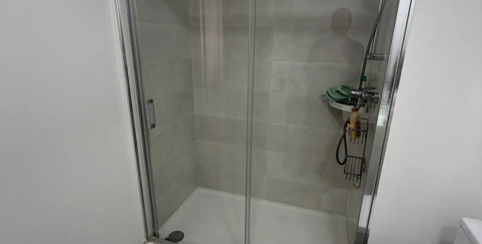 Sale of middle floor apartment in Benalmadena 17