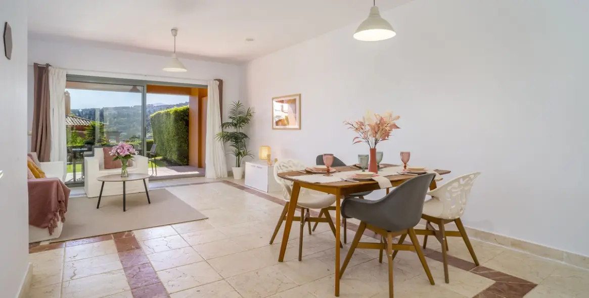 Sale of ground floor apartment in Atalaya 4