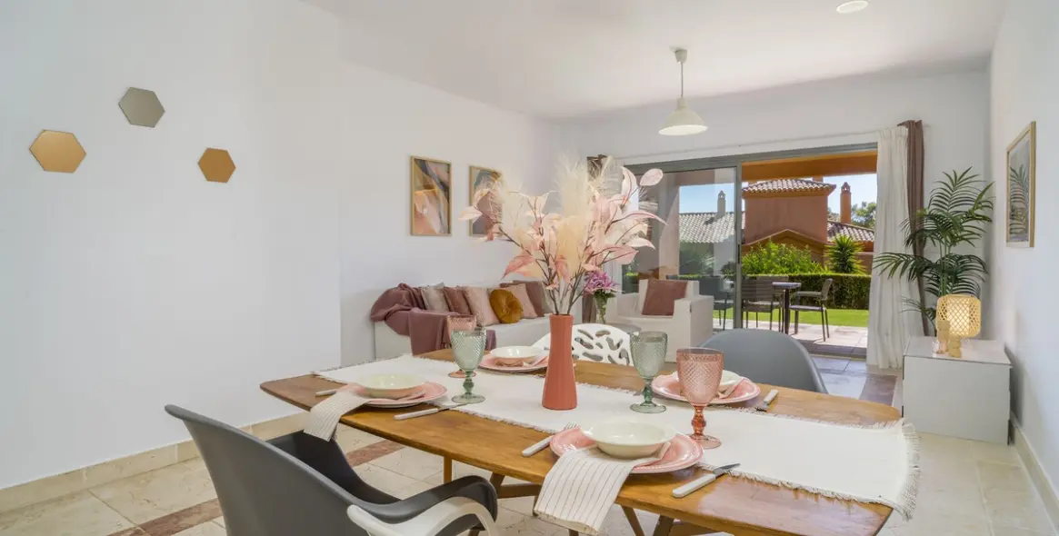 Sale of ground floor apartment in Atalaya 7