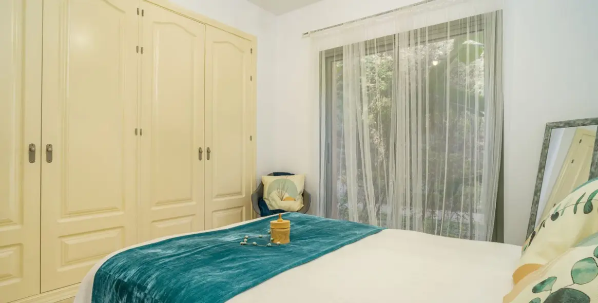 Sale of ground floor apartment in Atalaya 26