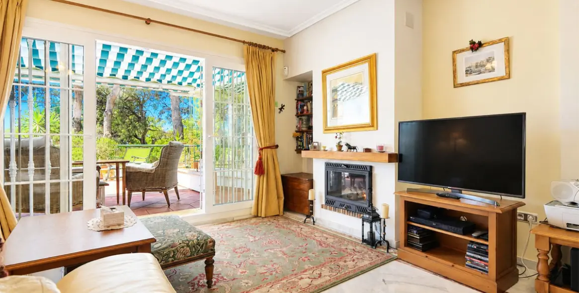 Sale of semi-detached house in Cabopino 3