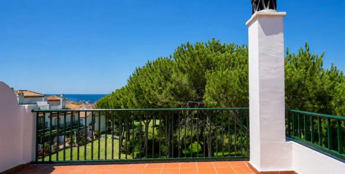 Sale of semi-detached house in Cabopino 4