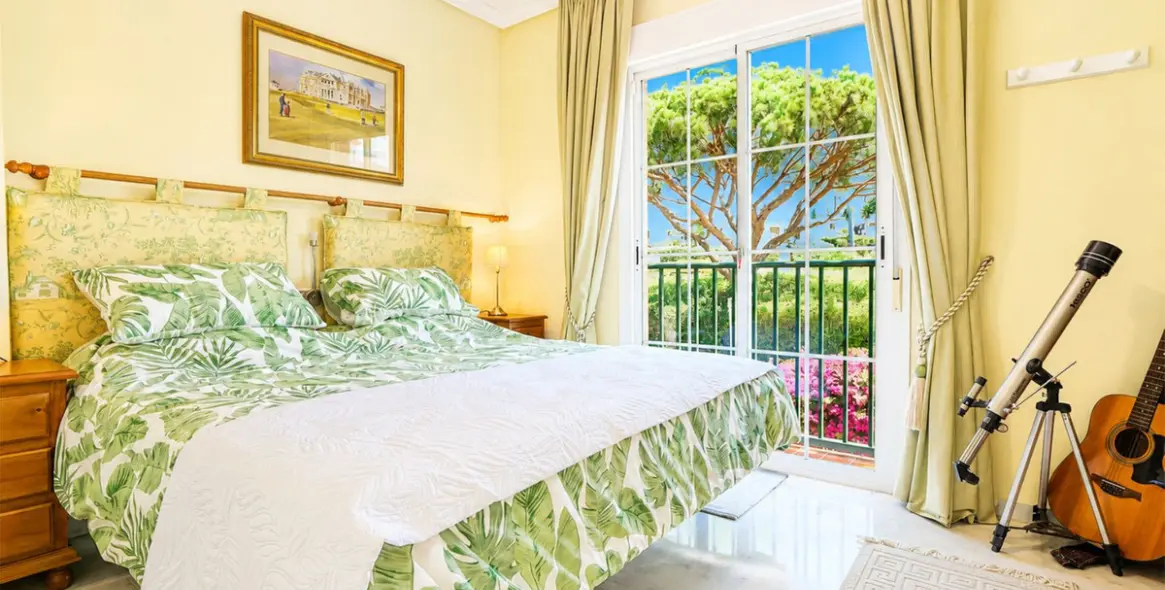 Sale of semi-detached house in Cabopino 7