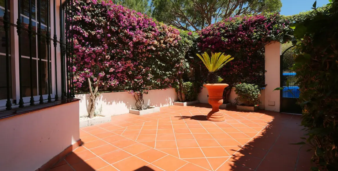 Sale of semi-detached house in Cabopino 13