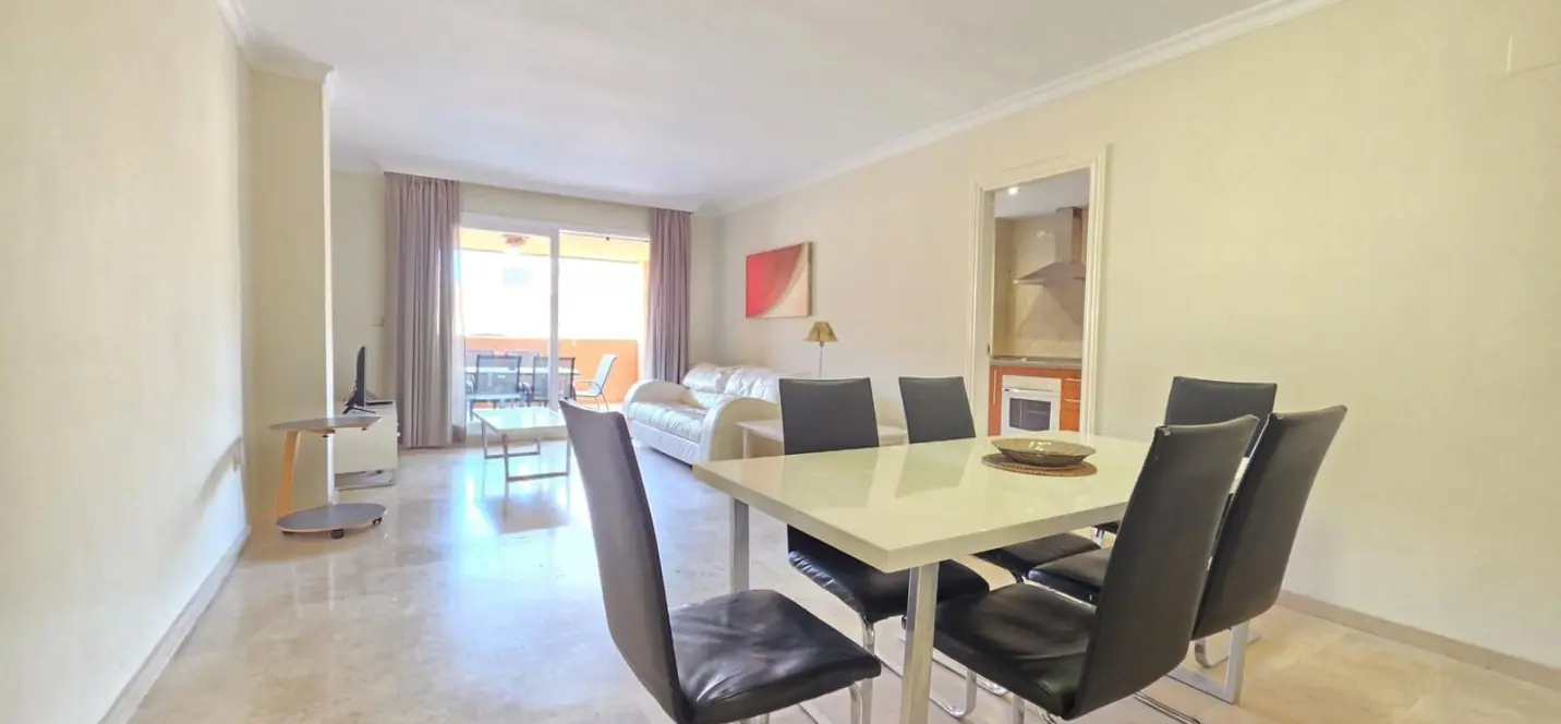 Продажа апартаментов на первом этаже в Elviria 3