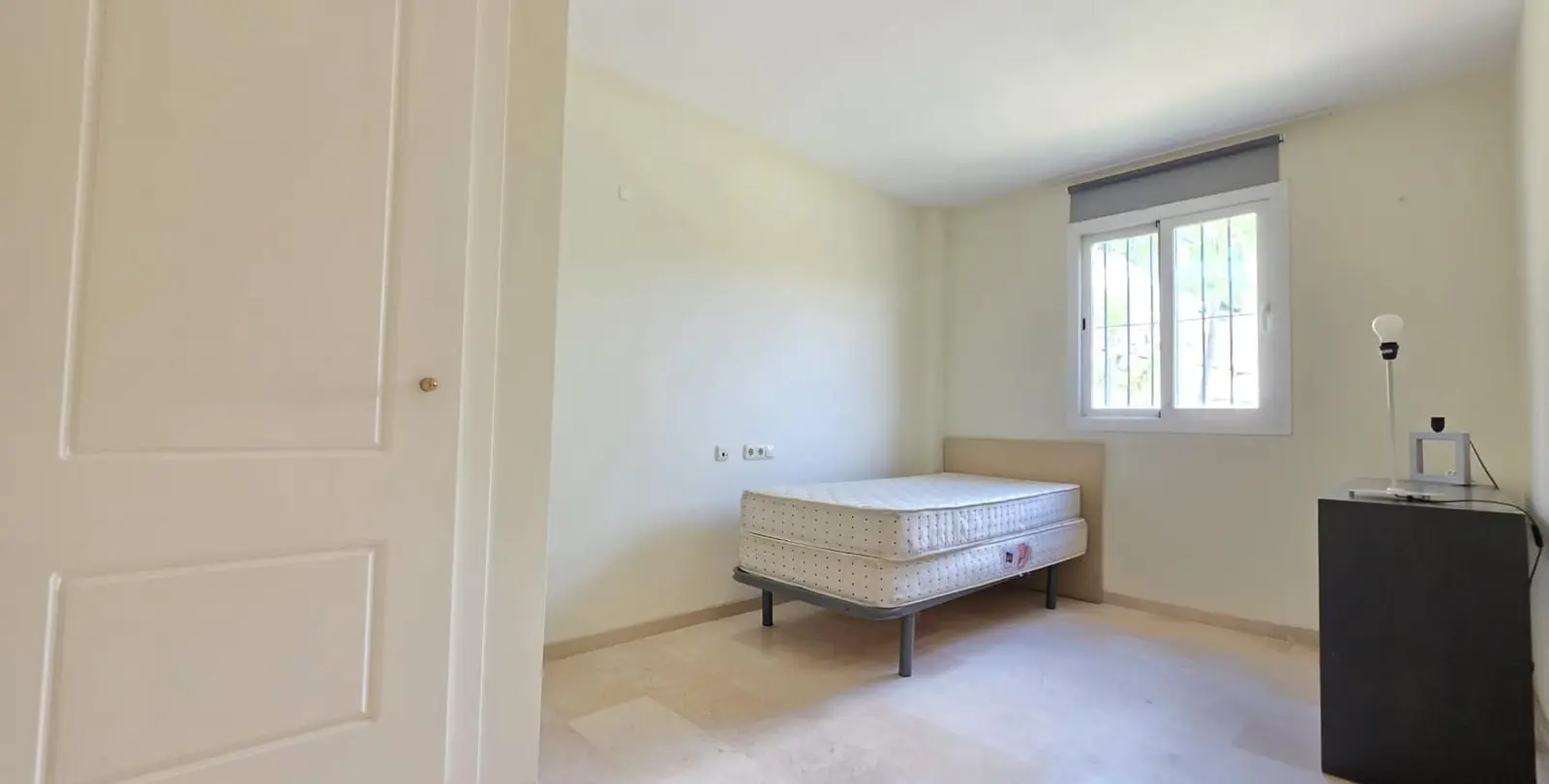 Продажа апартаментов на первом этаже в Elviria 15
