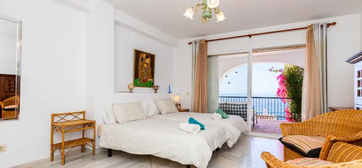 Venta de apartamento en planta baja en Calahonda 3