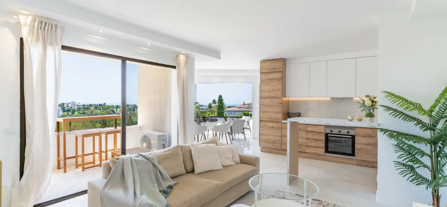 Sale of ground floor apartment in Atalaya 0
