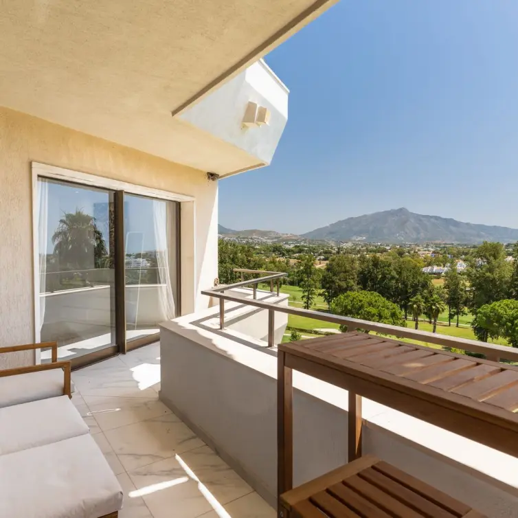 Sale of ground floor apartment in Atalaya