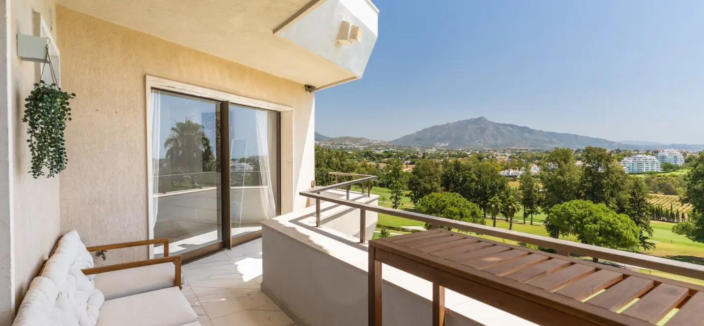 Sale of ground floor apartment in Atalaya 4