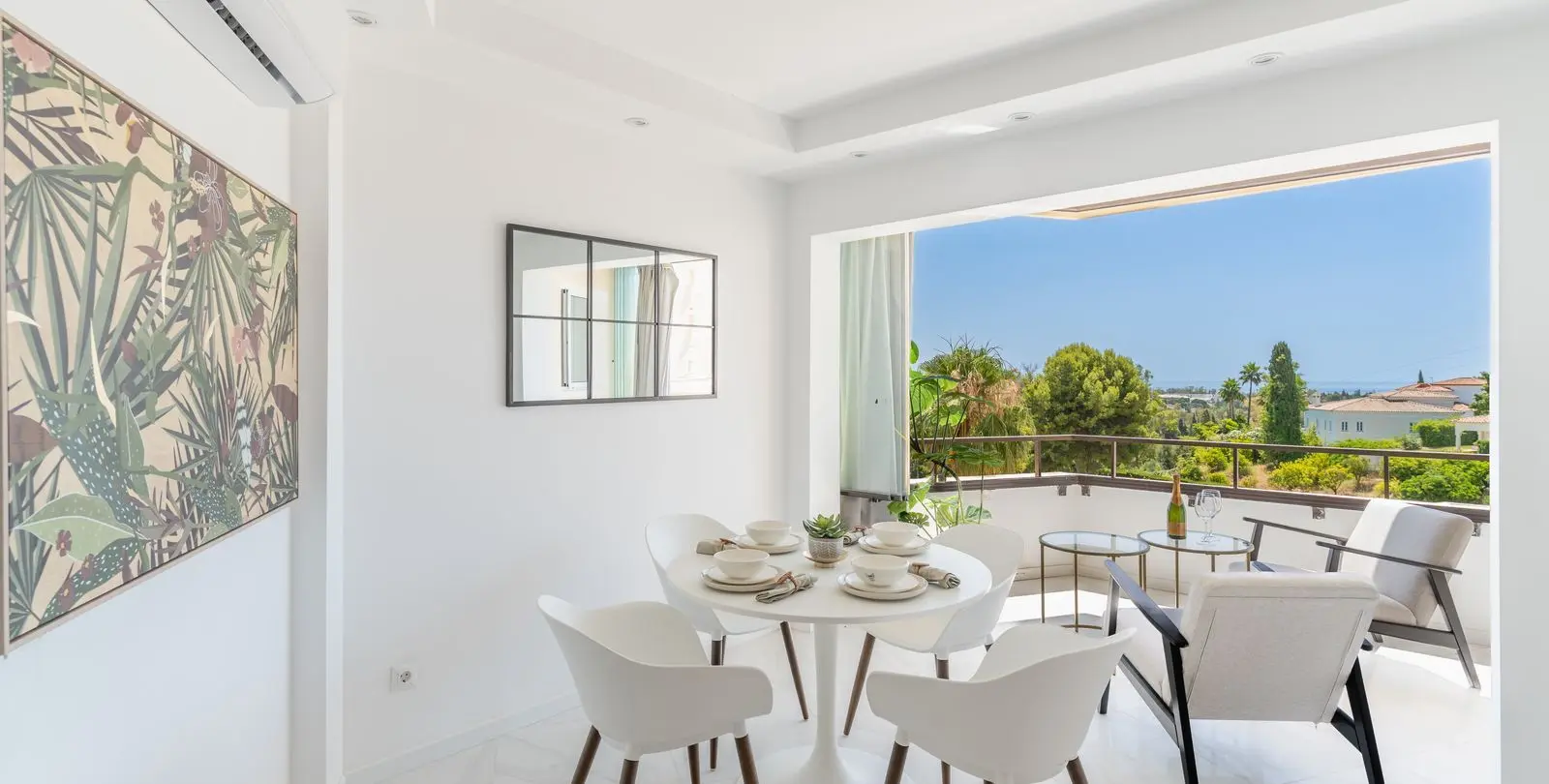 Sale of ground floor apartment in Atalaya 11