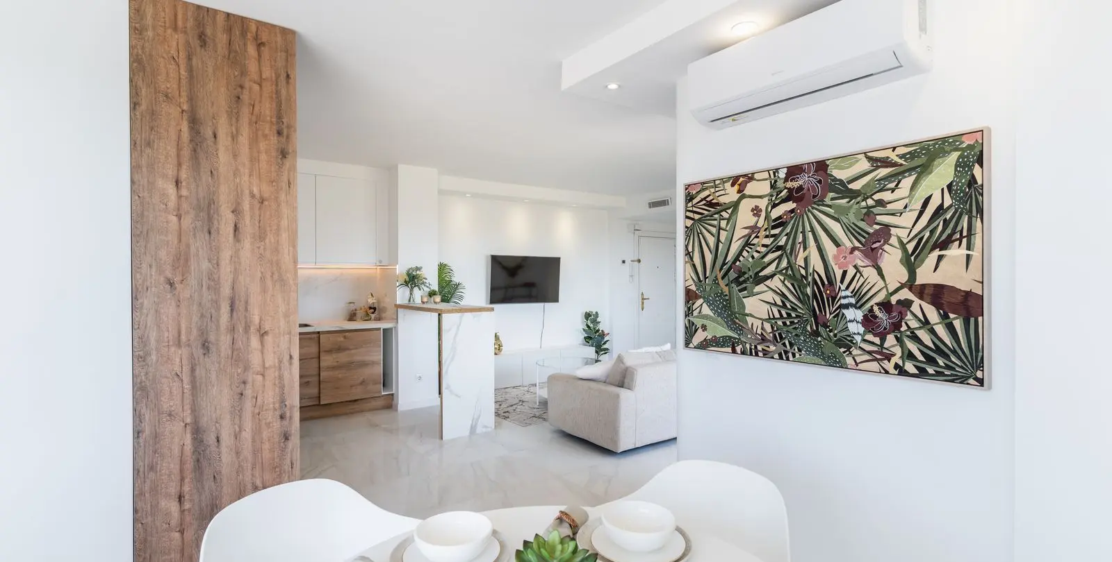 Sale of ground floor apartment in Atalaya 12