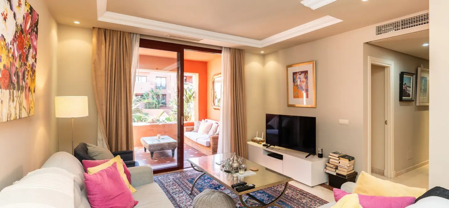 Продажа апартаментов на среднем этаже в Elviria 2