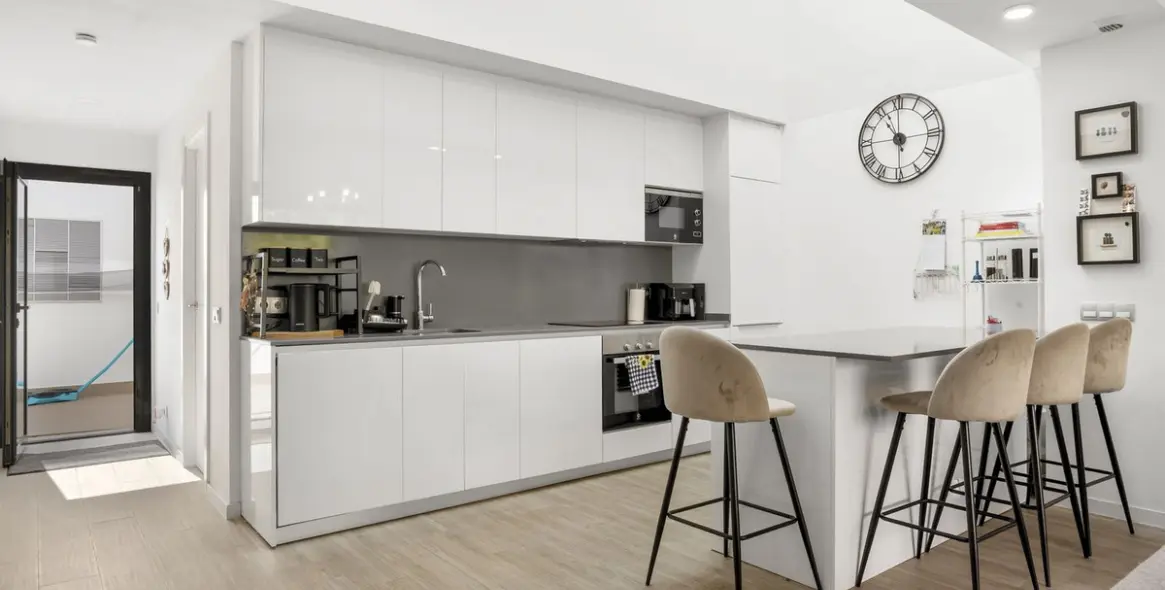 Продажа дома на две семьи в Estepona 7