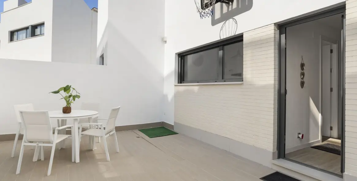 Продажа дома на две семьи в Estepona 12