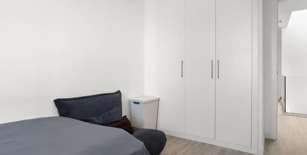 Продажа дома на две семьи в Estepona 18