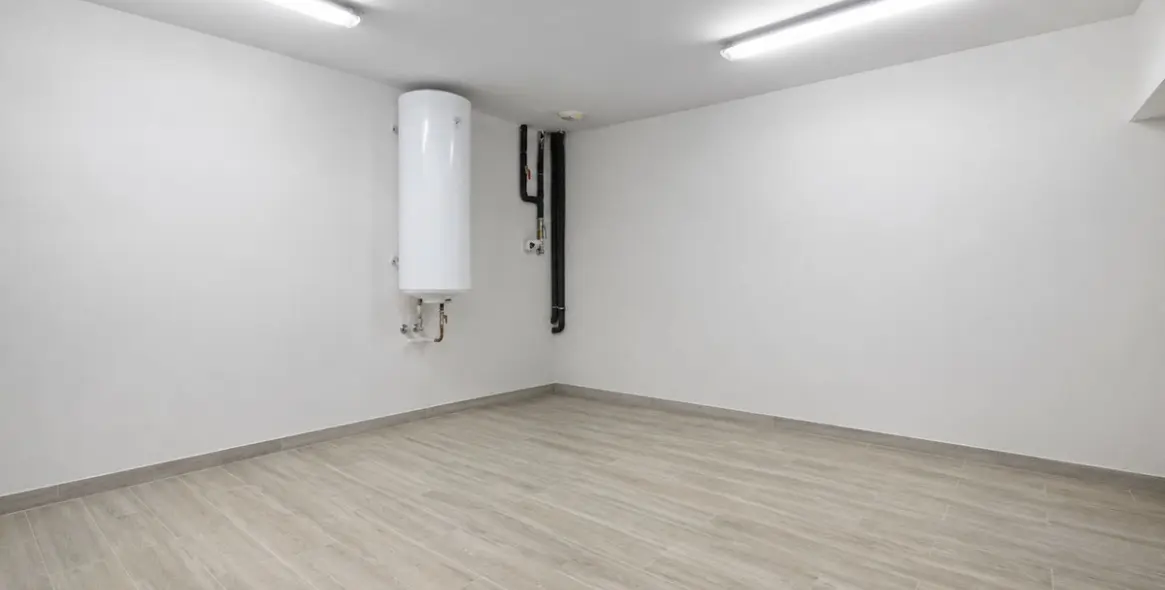 Продажа дома на две семьи в Estepona 33