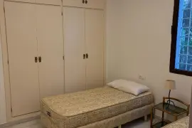 Image 4 thumb