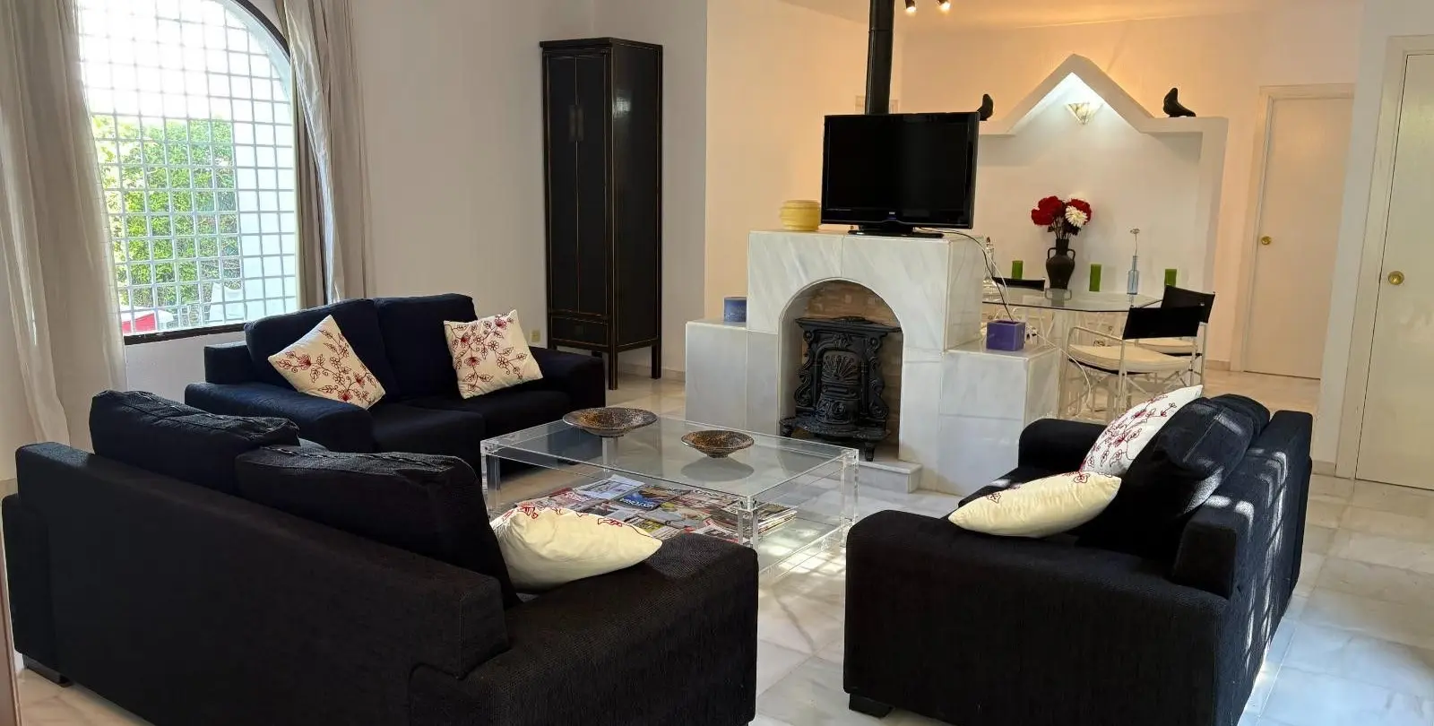 Venta de villa independiente en Artola 3