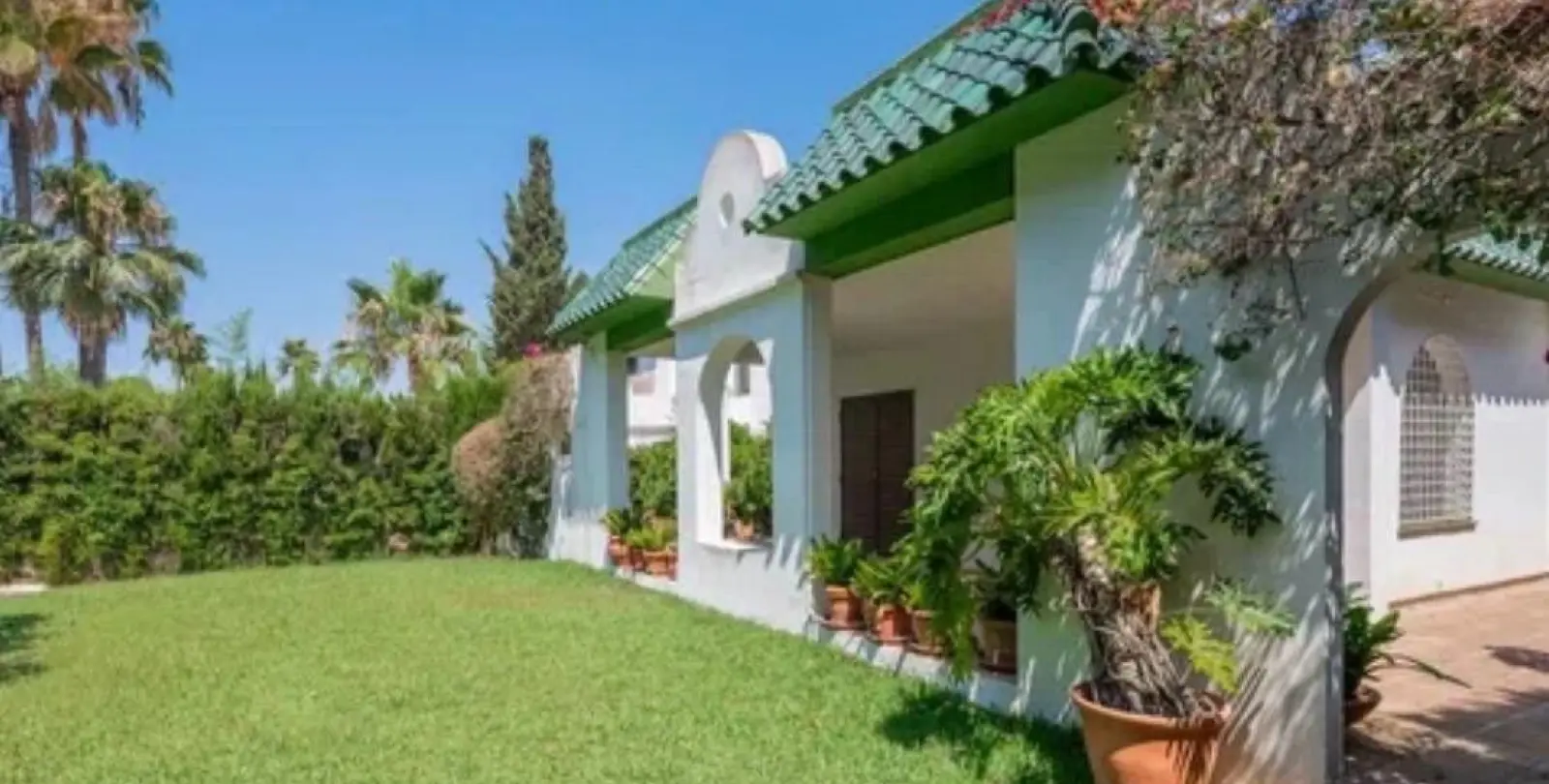 Venta de villa independiente en Artola 14