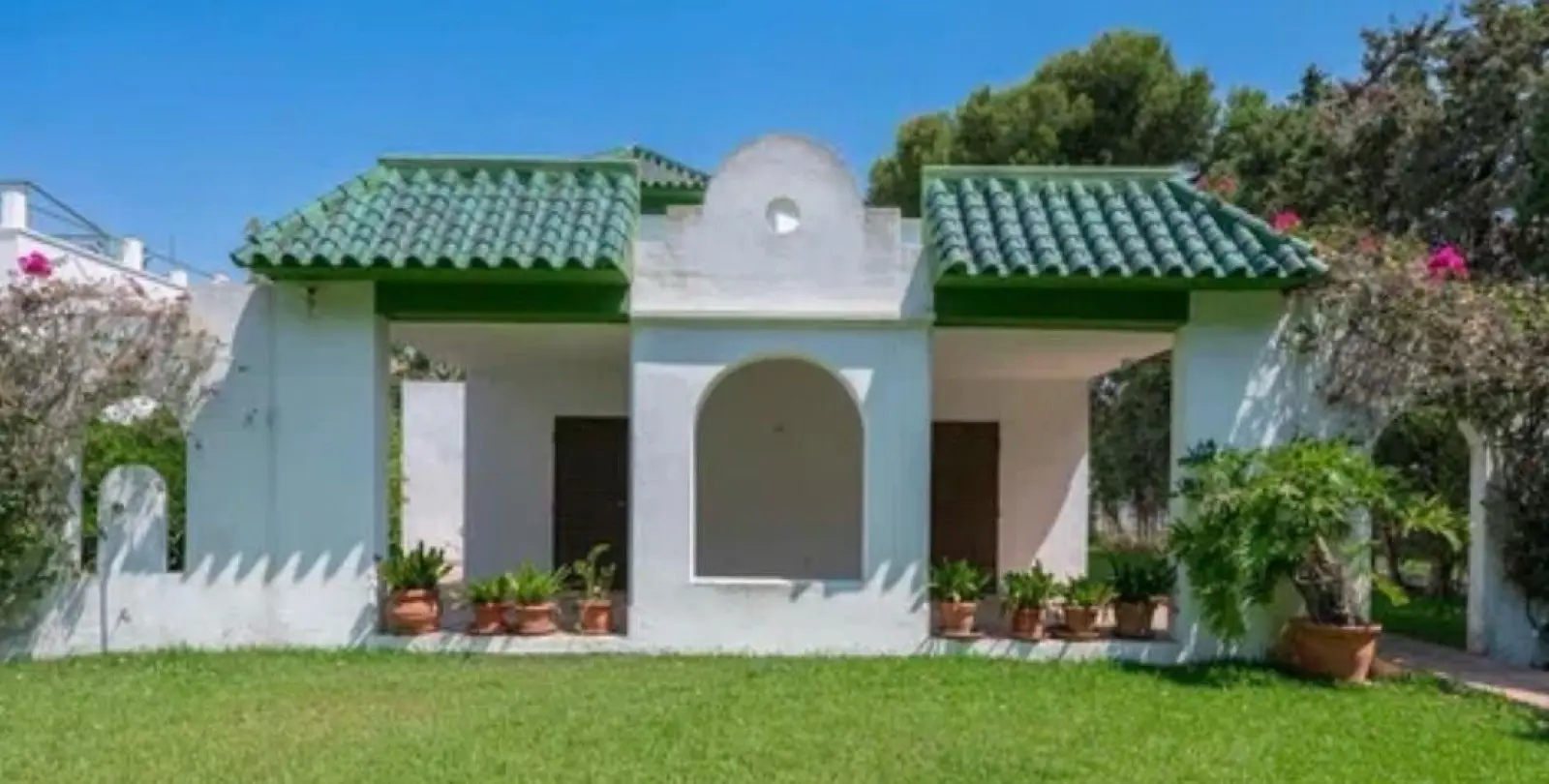 Venta de villa independiente en Artola 15