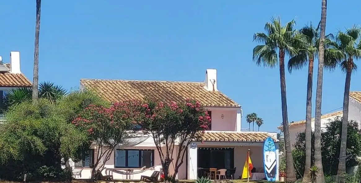 Sale of detached villa in Estepona 34