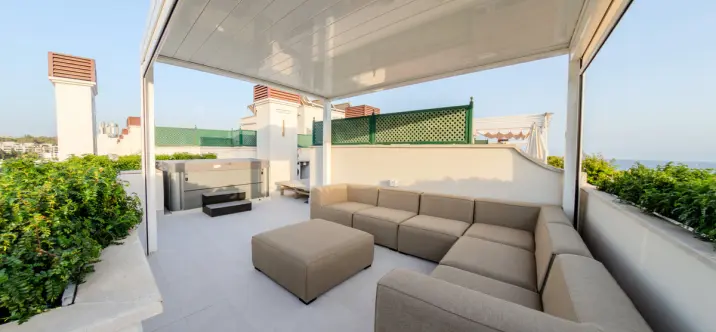 Short-term rent of penthouse duplex in The Golden Mile 4
