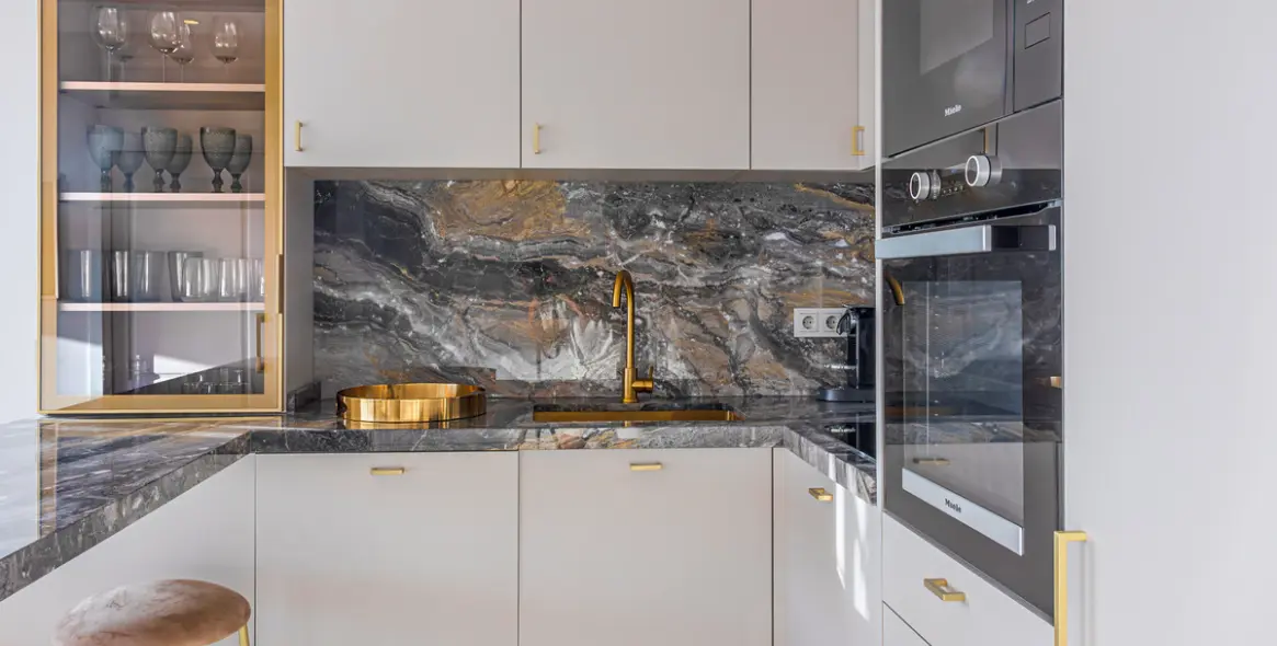 Short-term rent of penthouse duplex in The Golden Mile 20
