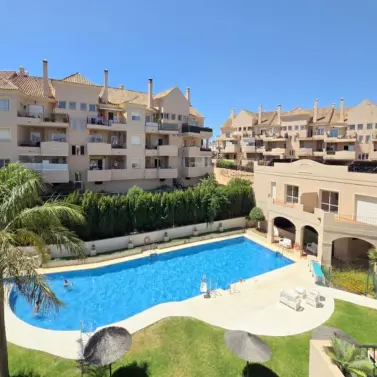 Sale of penthouse duplex in La Duquesa