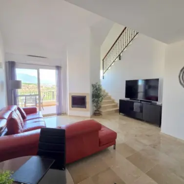 Sale of penthouse duplex in La Duquesa