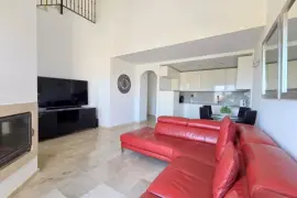 Image 4 thumb