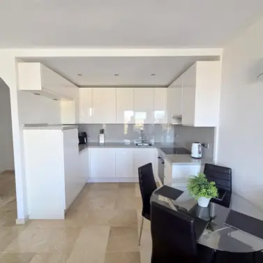 Sale of penthouse duplex in La Duquesa
