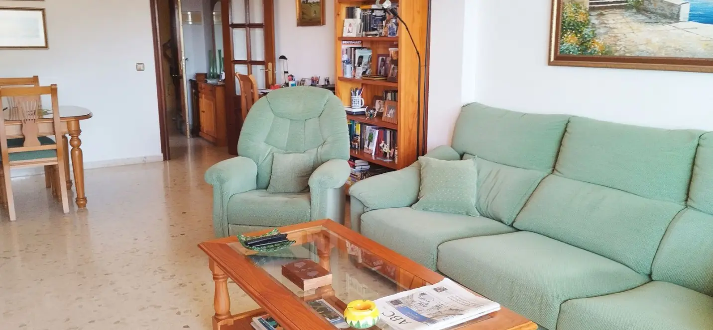 Venta de apartamento en planta media en Fuengirola 3