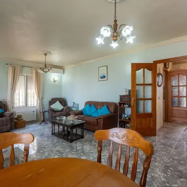 Venta de finca - cortijo en Guaro