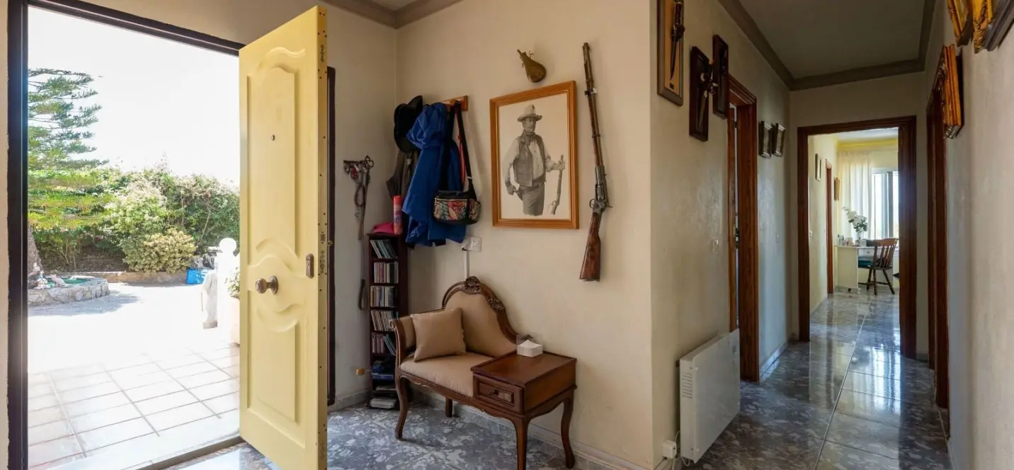 Sale of finca - cortijo in Guaro 2