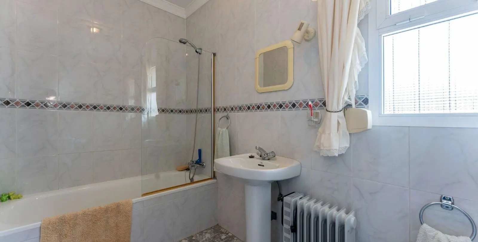 Продажа финки в Guaro 24