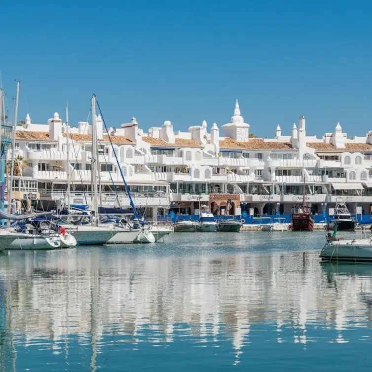 Venta de local comercial en Benalmadena